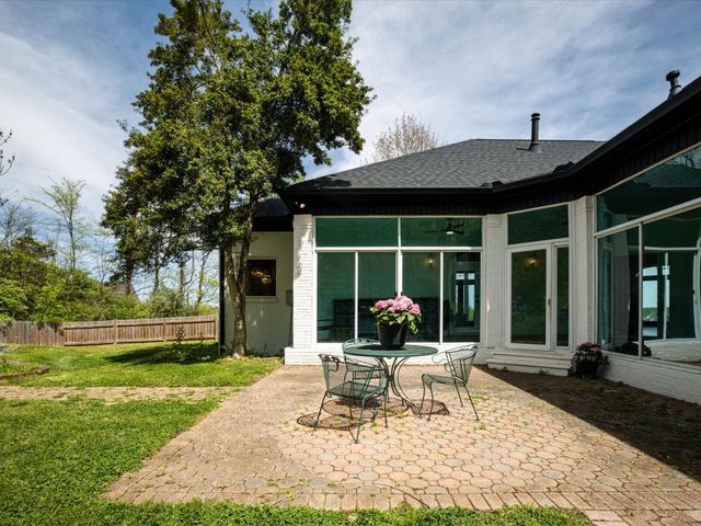 4321 Long Ln, Franklin, TN 37064