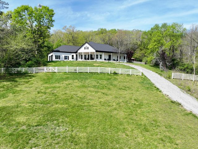 4321 Long Ln, Franklin, TN 37064