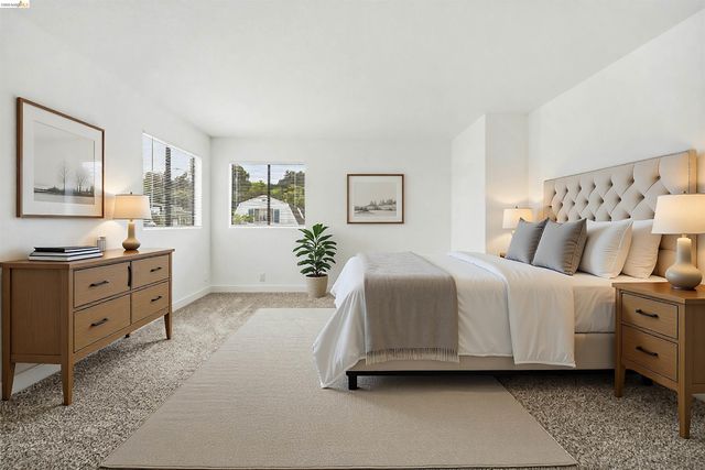 10933 Julius St D, Oakland, CA 94605