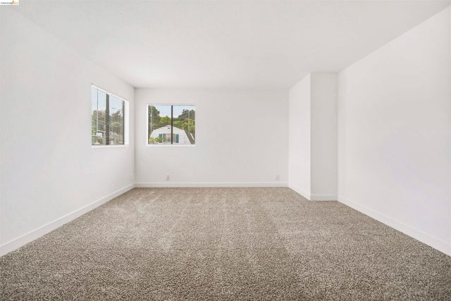 10933 Julius St D, Oakland, CA 94605