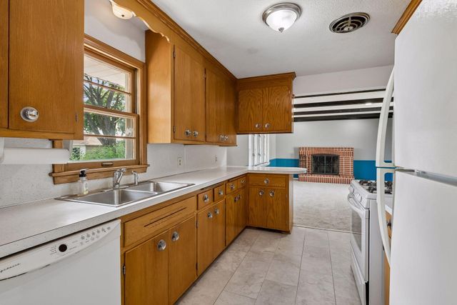 7726 Thomas Avenue S, Richfield, MN 55423