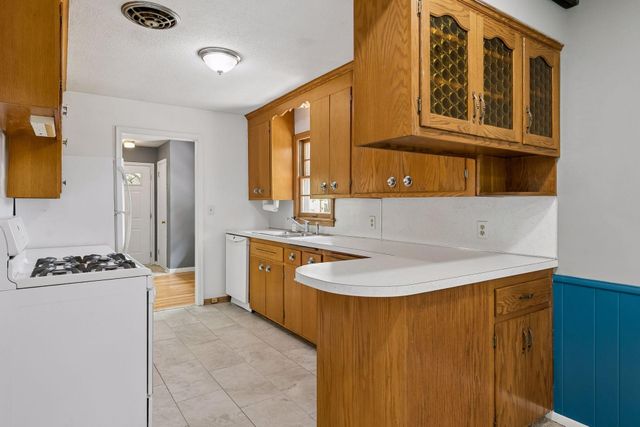 7726 Thomas Avenue S, Richfield, MN 55423