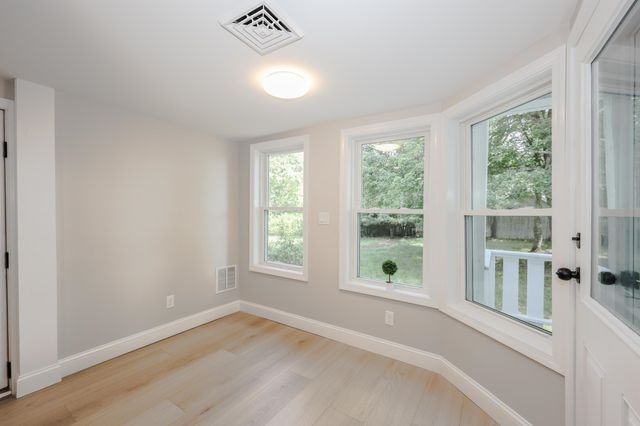 32 Raymond Road, Auburn, NH 03032