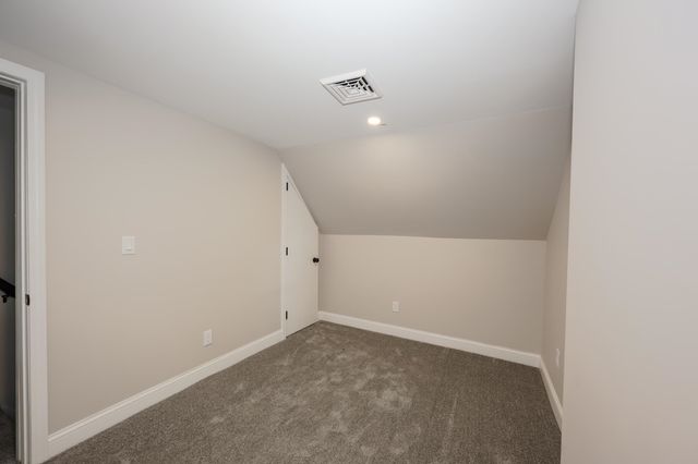 32 Raymond Road, Auburn, NH 03032