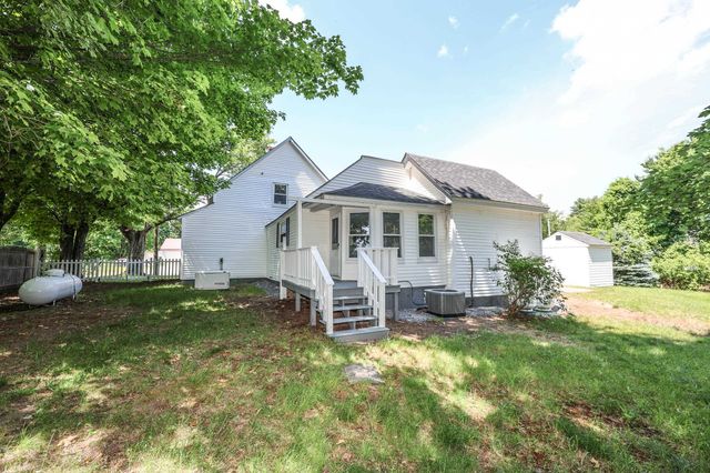32 Raymond Road, Auburn, NH 03032