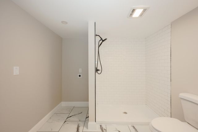 32 Raymond Road, Auburn, NH 03032
