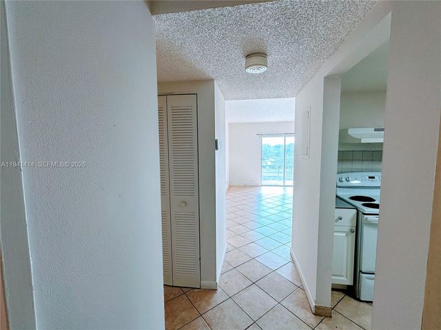 4364 NW 9th Ave 16-3F, Deerfield Beach, FL 33064