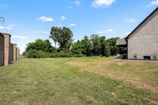 2338 Thad Ct, Murfreesboro, TN 37128