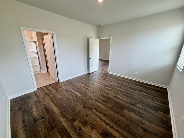 6555 Japonica Ln, White House, TN 37188