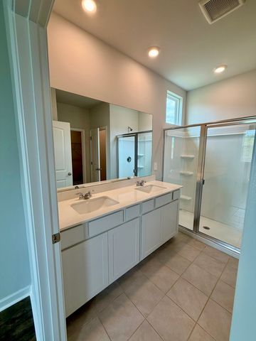 6555 Japonica Ln, White House, TN 37188