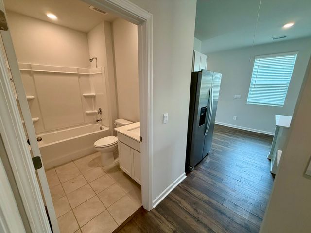 6555 Japonica Ln, White House, TN 37188