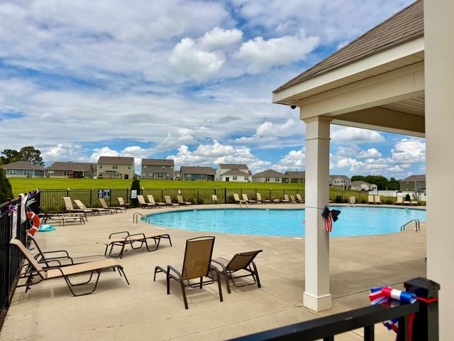 6555 Japonica Ln, White House, TN 37188