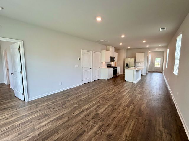 6555 Japonica Ln, White House, TN 37188