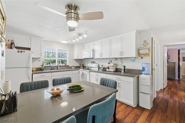 700 Cynthia Street, Pahrump, NV 89048