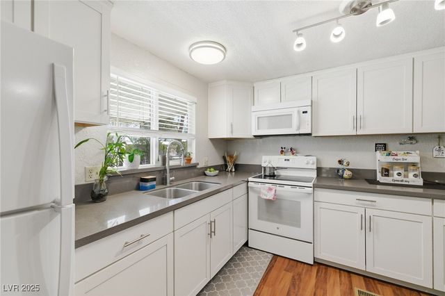 700 Cynthia Street, Pahrump, NV 89048