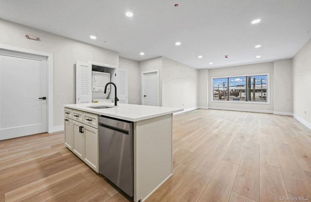 80 Division Street 204, Patchogue, NY 11772