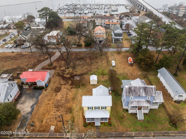 503 Hodges Street, Oriental, NC 28571