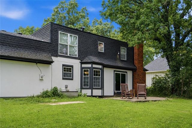12739 Overbrook Road, Leawood, KS 66209