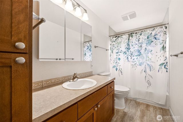 6702 81st St SW, Lakewood, WA 98499