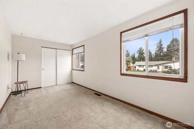 6702 81st St SW, Lakewood, WA 98499