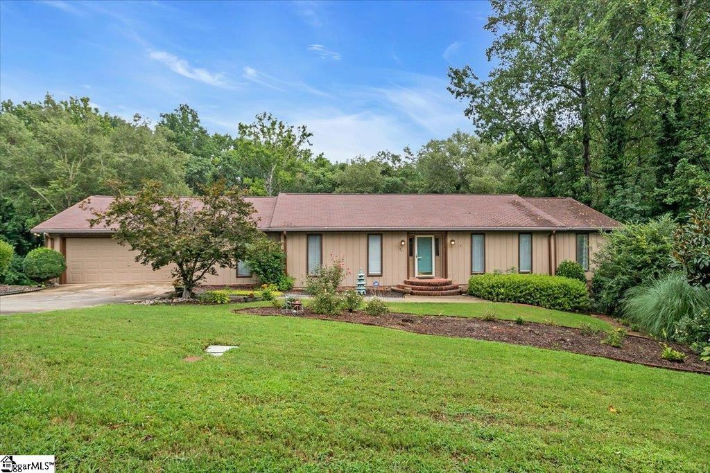 301 E Kenilworth Drive, Greenville, SC 29615