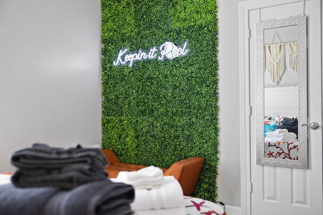 522 Dolphin, Freeport, TX 77541