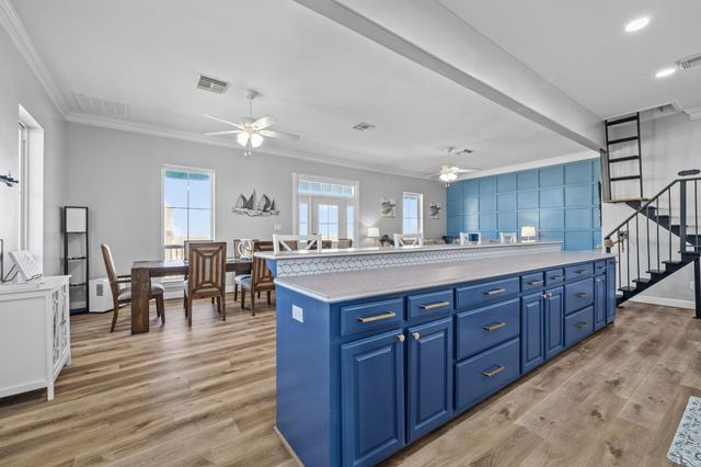 522 Dolphin, Freeport, TX 77541