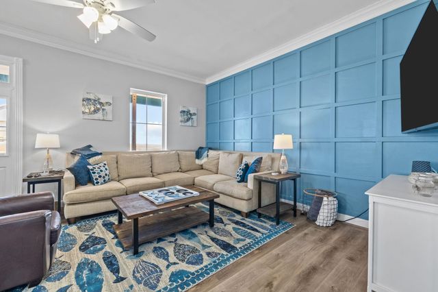 522 Dolphin, Freeport, TX 77541