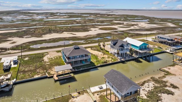 522 Dolphin, Freeport, TX 77541