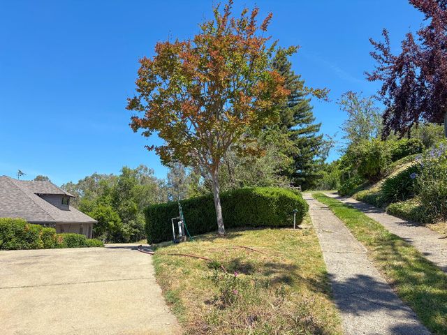 5858 Butler Rd, Penryn, CA 95663