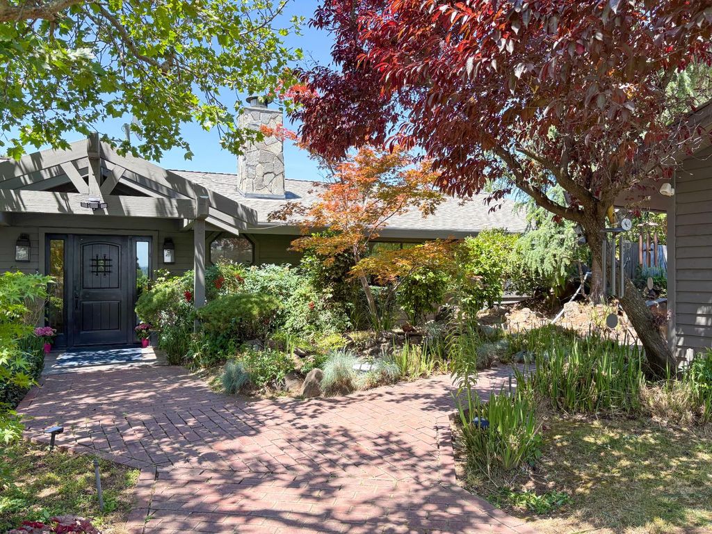 5858 Butler Rd, Penryn, CA 95663