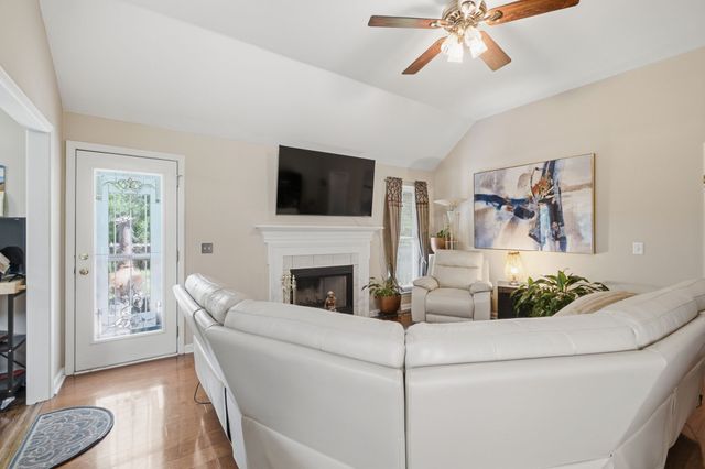 108 Buena Vista Ct, Nashville, TN 37218