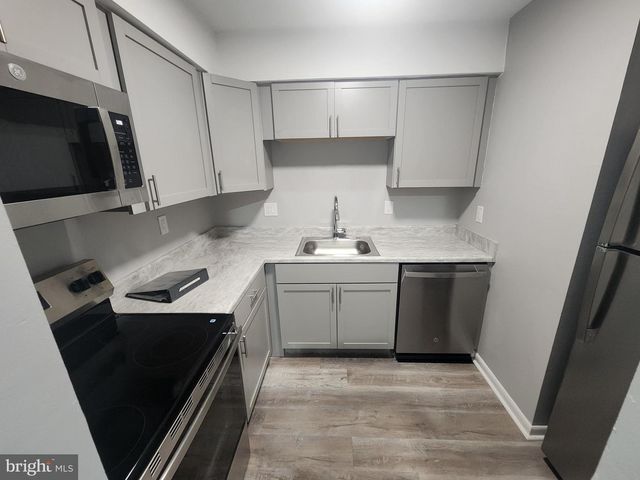 2029 LUCAS LN, Voorhees, NJ 08043
