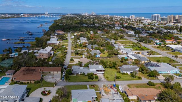 2101 S Halifax Drive, Daytona Beach, FL 32118