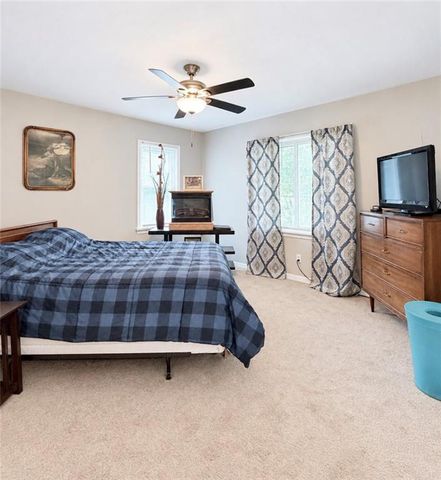 216 Moss Avenue, Liberty, MO 64068