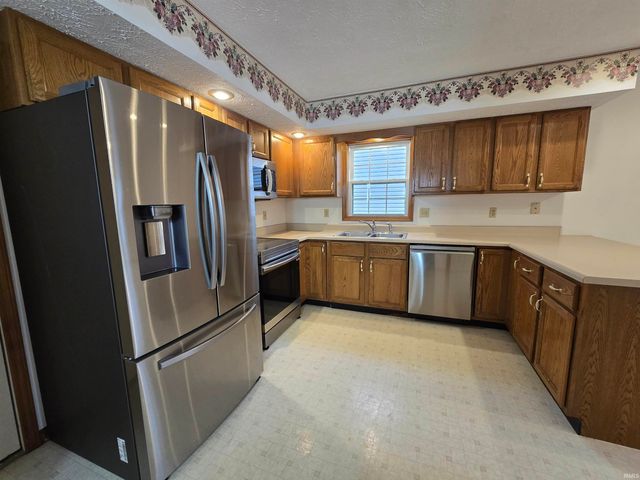 2944 Elmridge Drive, Evansville, IN 47711