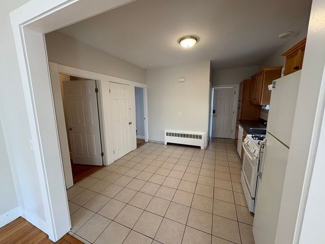 24 Washington Ave A, Waltham, MA 02453