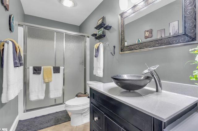 409 The Bear Boulevard, Tamassee, SC 28686
