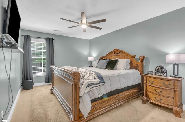 409 The Bear Boulevard, Tamassee, SC 28686