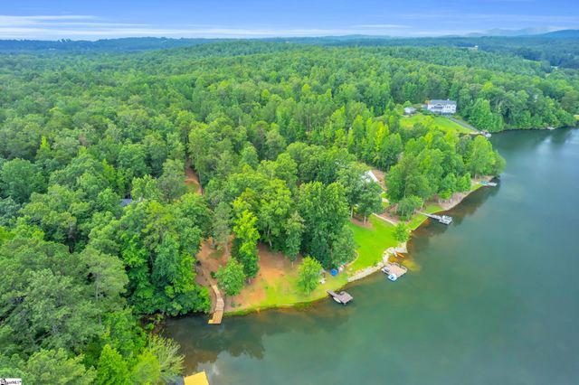 409 The Bear Boulevard, Tamassee, SC 28686