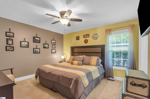 409 The Bear Boulevard, Tamassee, SC 28686