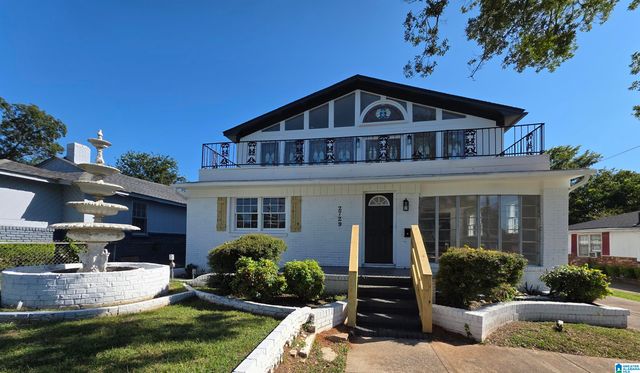 2729 PARKLAWN AVENUE SW, Birmingham, AL 35211