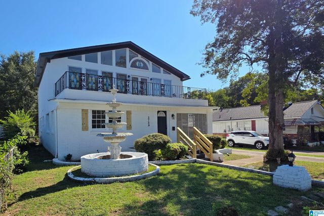 2729 PARKLAWN AVENUE SW, Birmingham, AL 35211