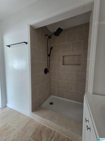 2729 PARKLAWN AVENUE SW, Birmingham, AL 35211