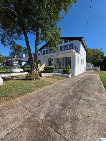 2729 PARKLAWN AVENUE SW, Birmingham, AL 35211