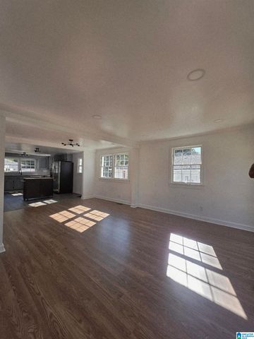 2729 PARKLAWN AVENUE SW, Birmingham, AL 35211