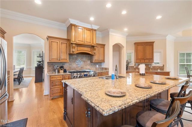 1326 Lochshire Drive, Burlington, NC 27215