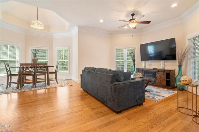 1326 Lochshire Drive, Burlington, NC 27215