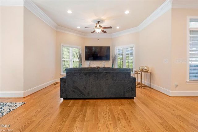 1326 Lochshire Drive, Burlington, NC 27215