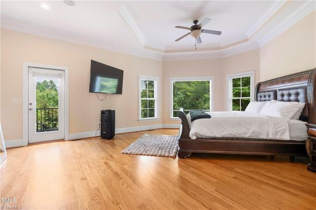 1326 Lochshire Drive, Burlington, NC 27215